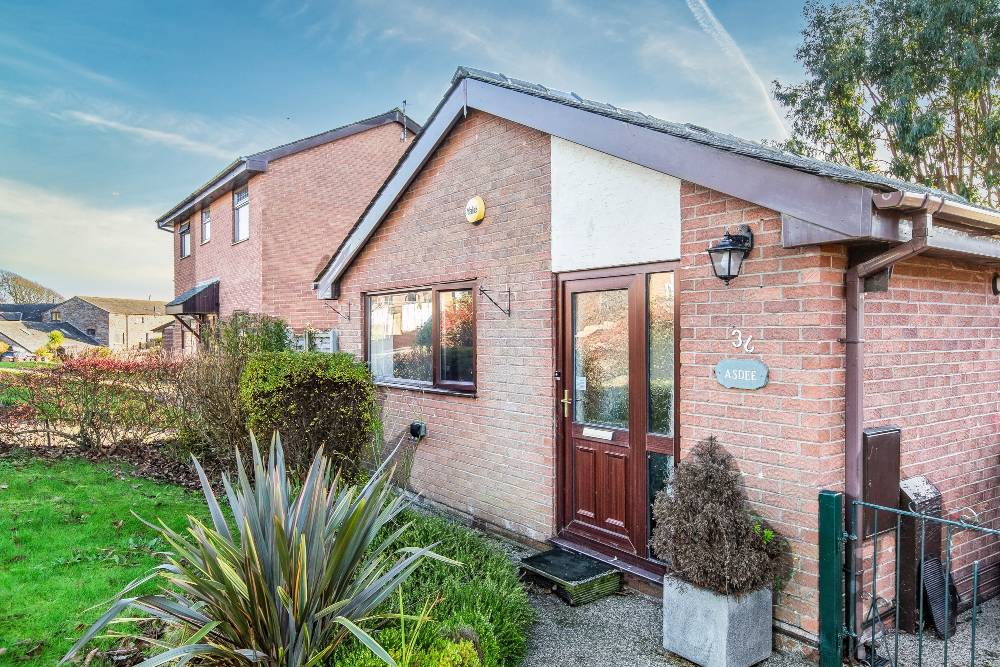 Holbeck Park Avenue, Barrow-in-furness, LA13