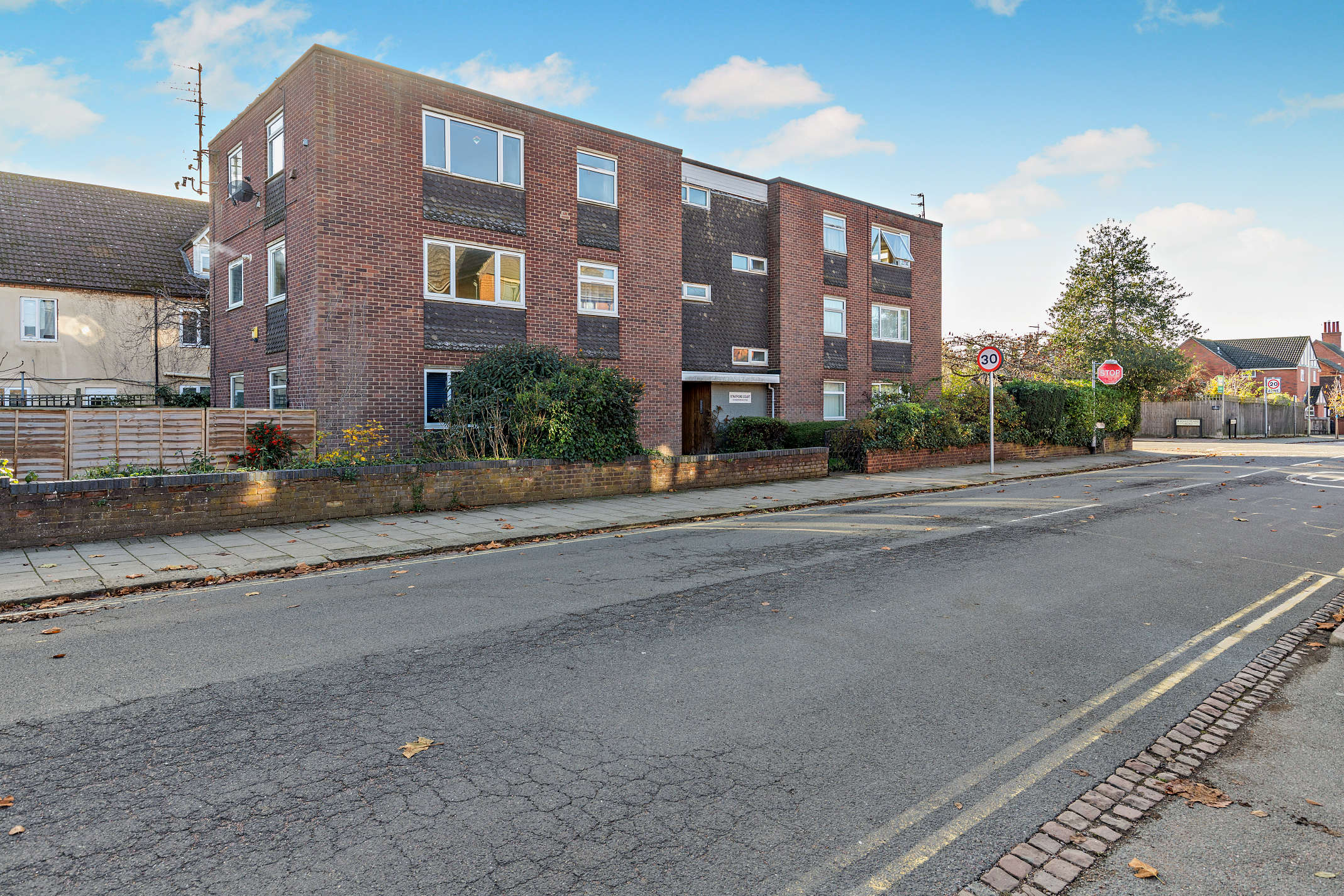 Stratford Court, Shakespeare Road, Bedford, MK40