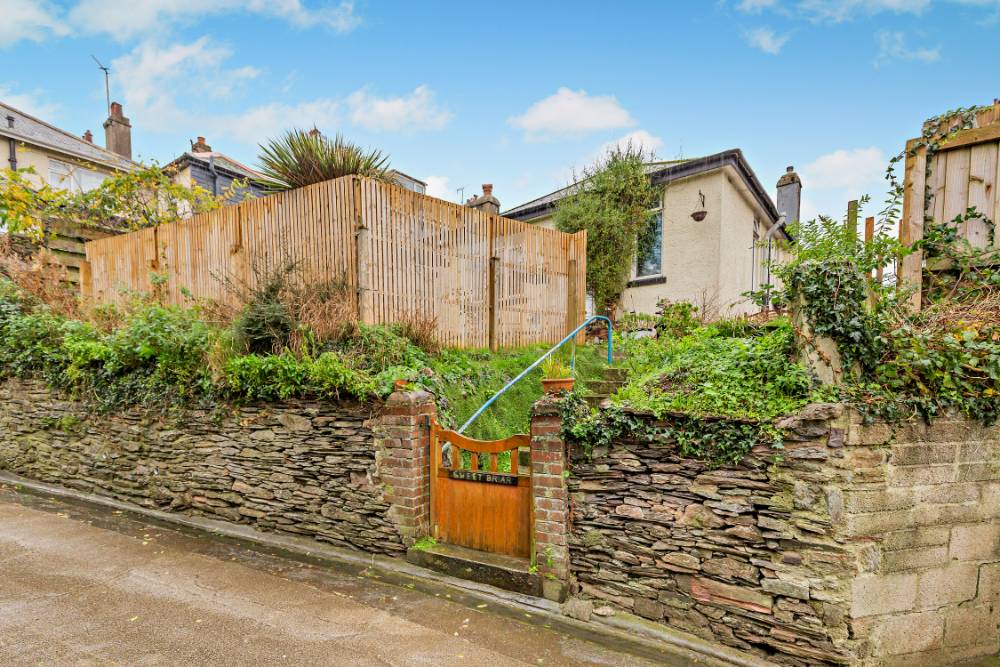 Knick Knack Lane, Brixham, TQ5