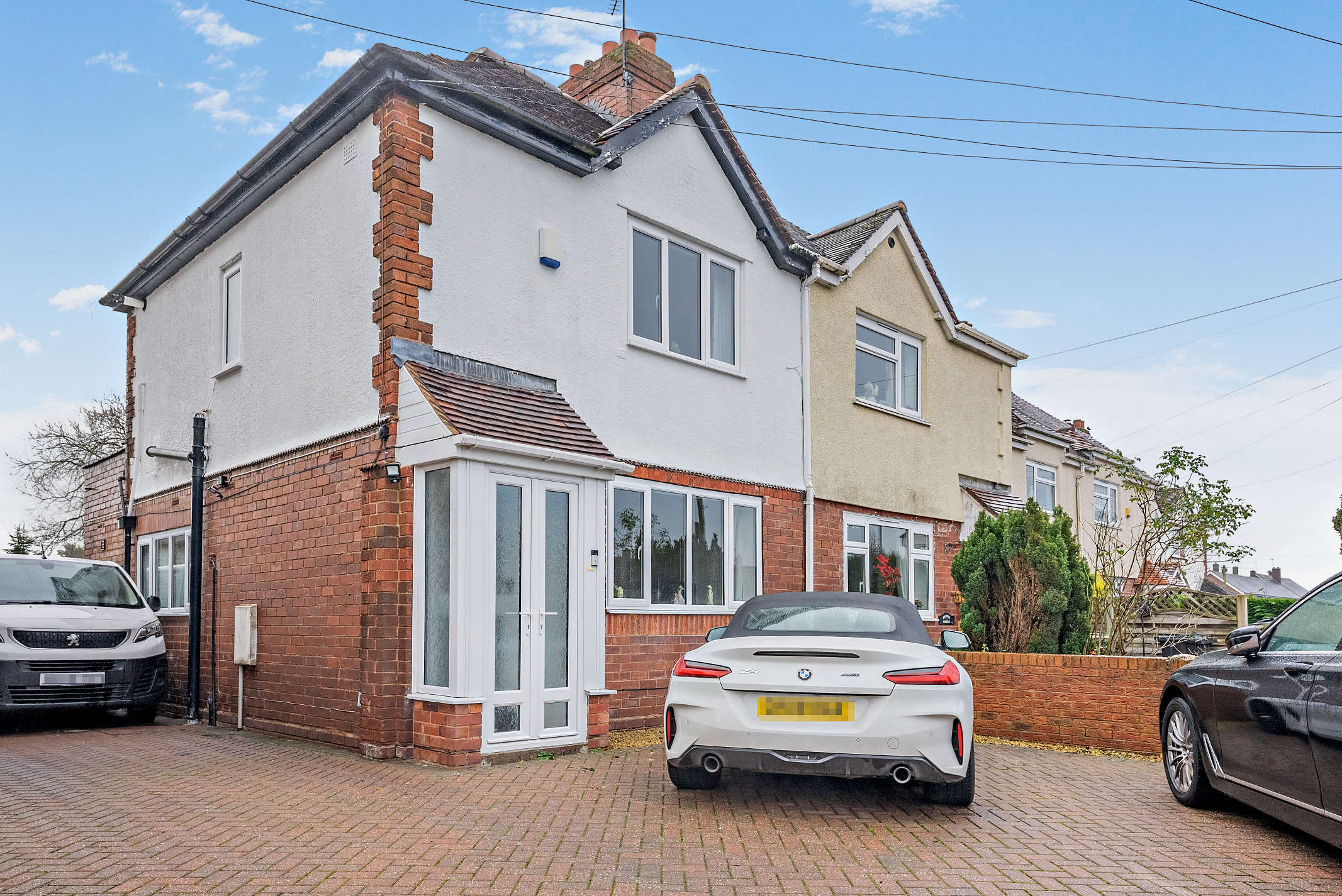 School Lane, Coven, WV9