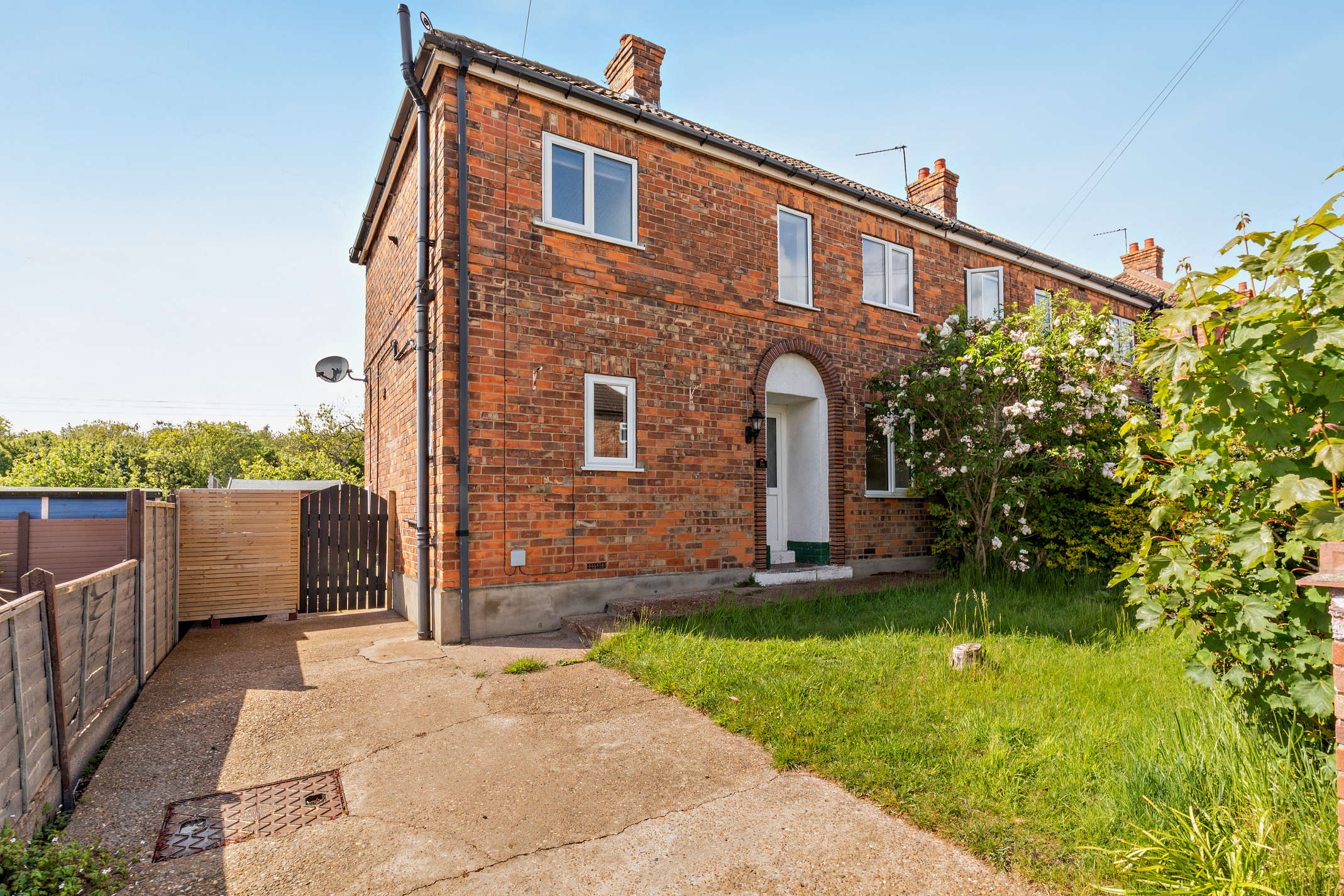 St. Leonards Avenue, Osgodby, YO8