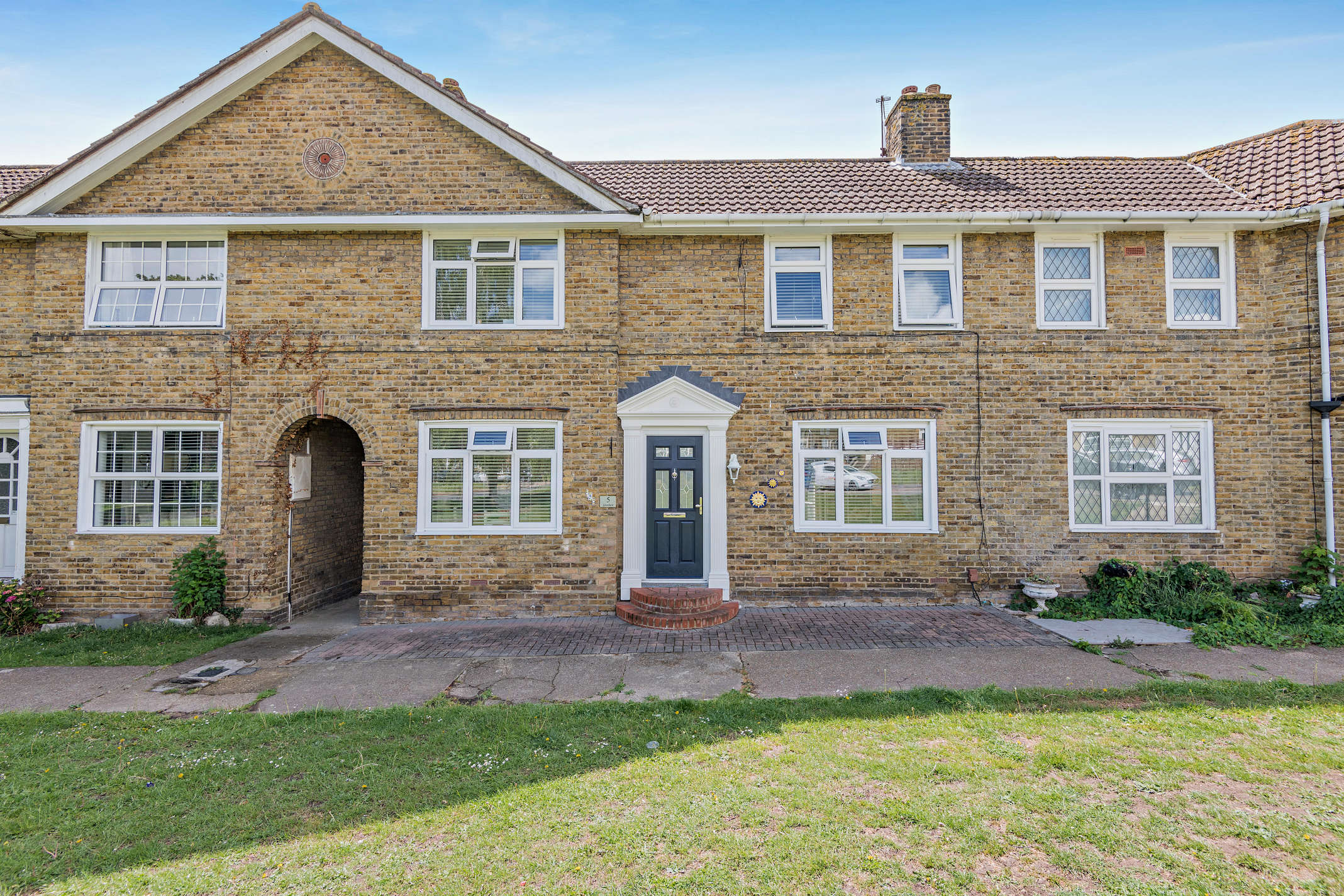 Grovehurst Avenue, Kemsley, ME10 2RL