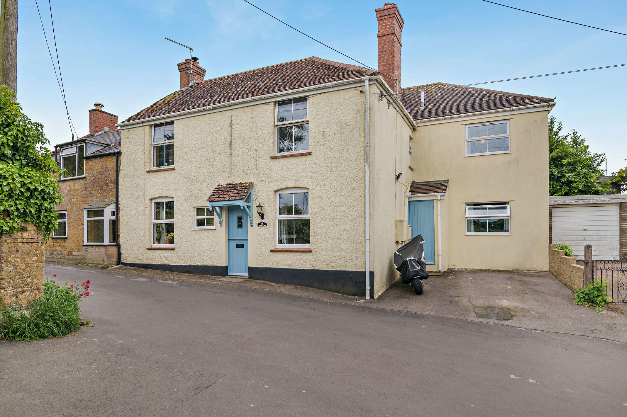 Chapel Hill, Higher Odcome, BA22